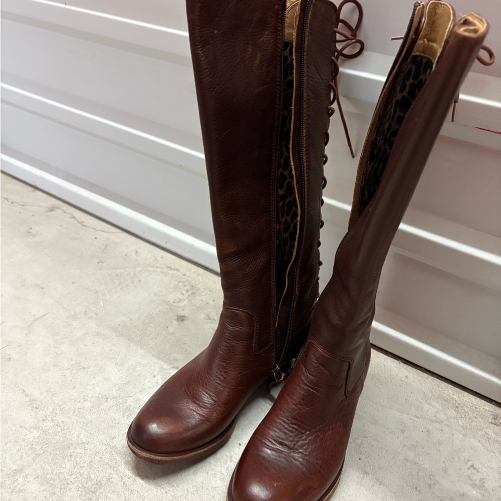Soffe Dark Brown Leather Lace-Up Boots